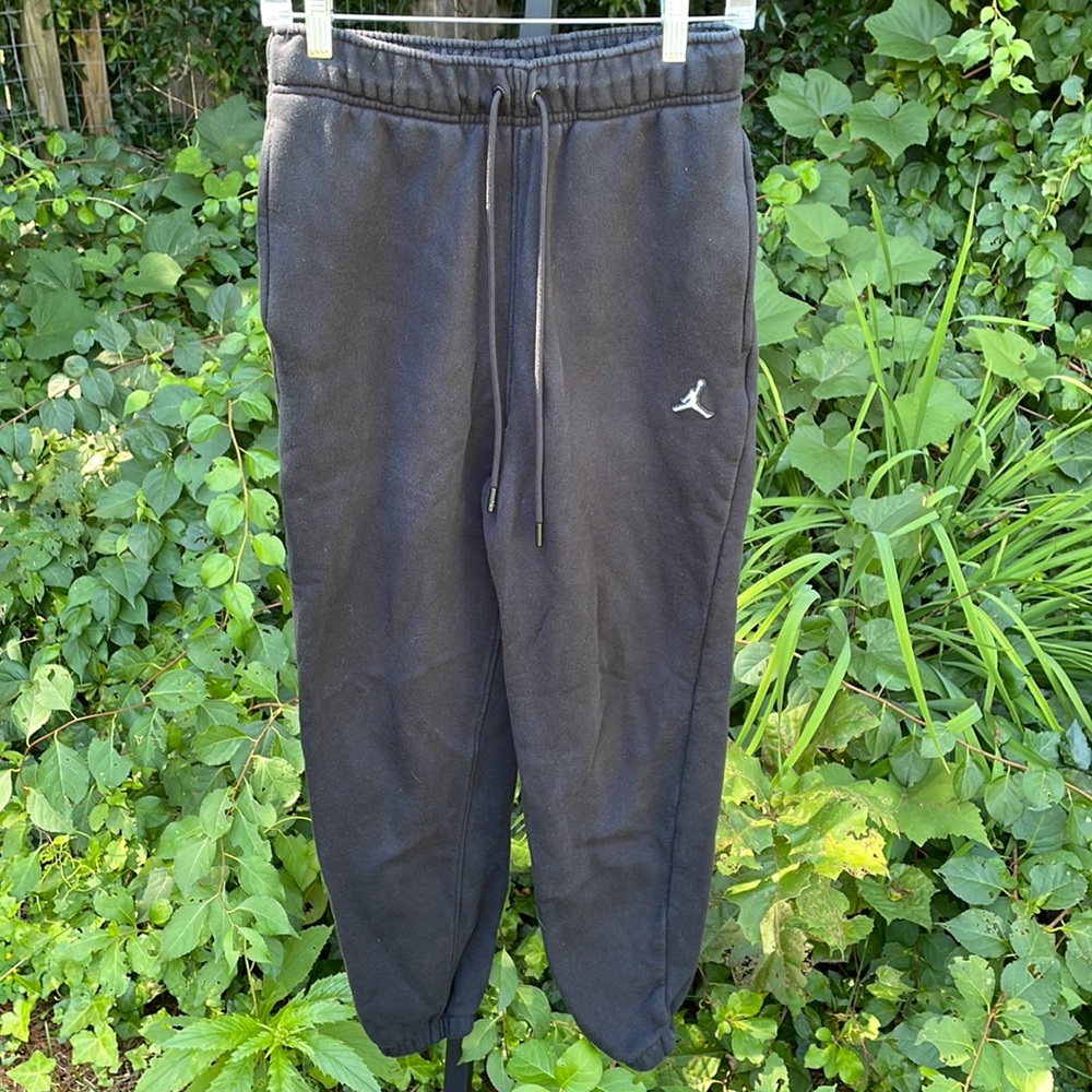 Jordan Joggers Size Small
